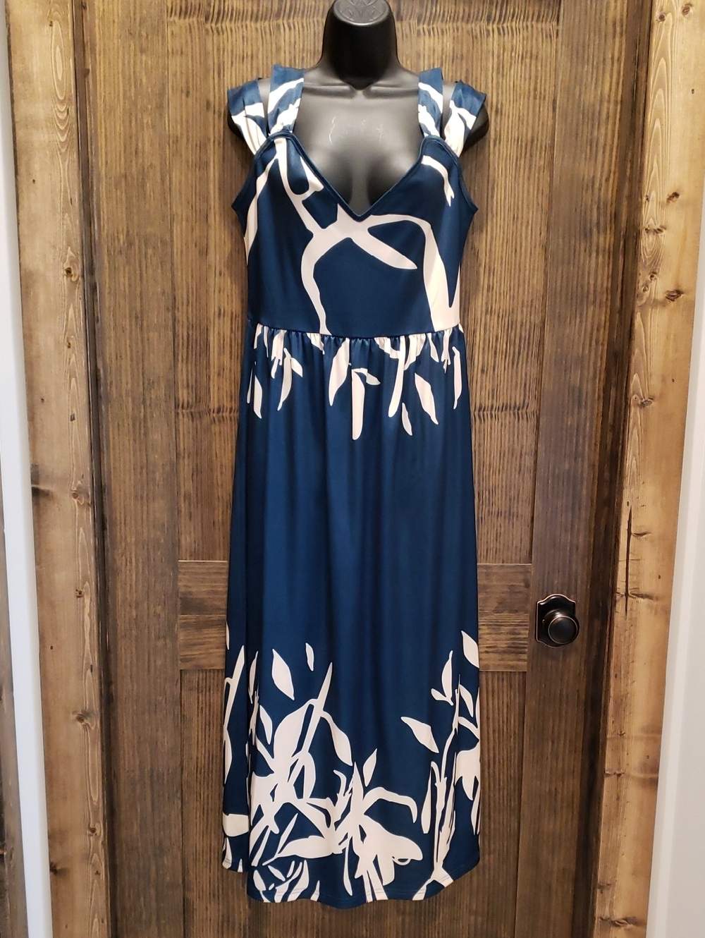 Navy and White Sleeveless Floral Maxi Dress